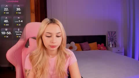 Lana online show from 12-16-25, 04:28