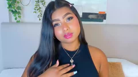 Snapshot of lanarozz chatting on 11-01-25, 09:28 Lana online show from 11-01-25, 09:28