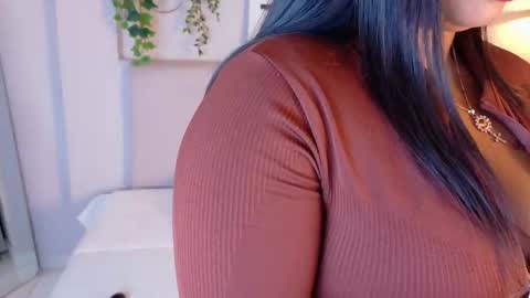 Snapshot of lanarozz chatting on 11-24-25, 08:30 Lana online show from 11-24-25, 08:30