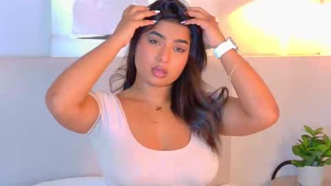 Snapshot of lanarozz chatting on 02-10-26, 08:35 Lana online show from 02-10-26, 08:35