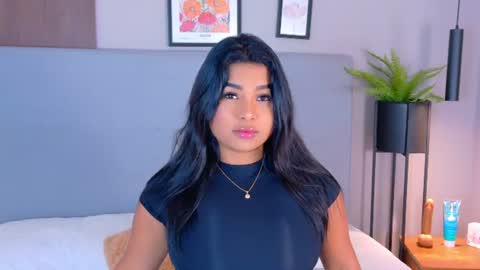 Snapshot of lanarozz chatting on 06-19-26, 07:06 Lana online show from 06-19-26, 07:06