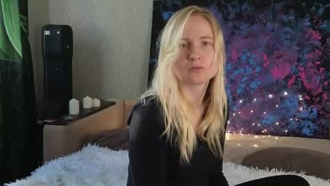 Snapshot of lanavismith chatting on 10-13-25, 06:13 LanaviSmith online show from 10-13-25, 06:13