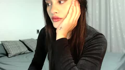 lanawinters1 online show from 04-25-26, 03:20