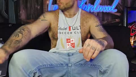 Snapshot of lancehardwood222 chatting on 01-04-25, 02:25 LANCE online show from 01-04-25, 02:25