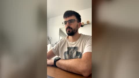 lander920612 online show from 03-04-26, 09:26