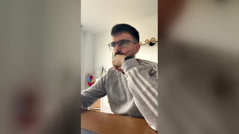 lander920612 online show from 03-11-26, 09:37