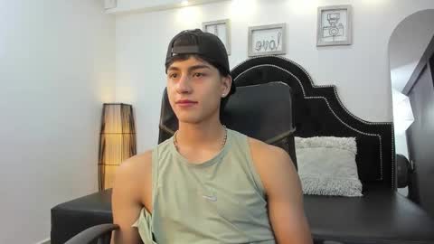 Snapshot of landercruz chatting on 10-23-25, 04:12 landercruz online show from 10-23-25, 04:12