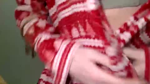 Snapshot of langoria chatting on 02-08-25, 10:29 langoria online show from 02-08-25, 10:29