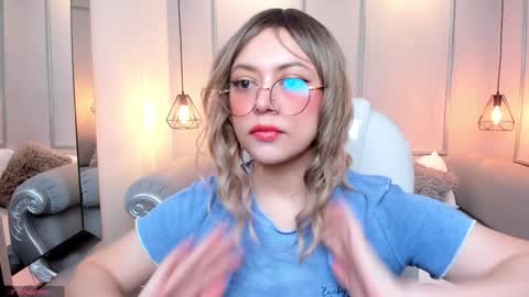Snapshot of lanna18_ chatting on 12-30-24, 11:48 Lanna online show from 12-30-24, 11:48