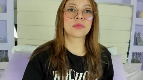 Snapshot of lanna18_ chatting on 01-20-25, 11:45 Lanna online show from 01-20-25, 11:45