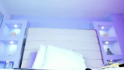 Snapshot of lanna18_ chatting on 02-18-25, 02:49 Lanna online show from 02-18-25, 02:49