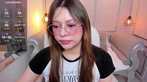 Snapshot of lanna18_ chatting on 09-16-25, 11:44 Lanna online show from 09-16-25, 11:44
