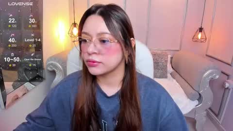 Snapshot of lanna18_ chatting on 09-17-25, 11:45 Lanna online show from 09-17-25, 11:45