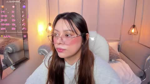 Snapshot of lanna18_ chatting on 10-11-25, 11:42 Lanna online show from 10-11-25, 11:42