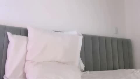 Snapshot of lannasweetbliss chatting on 12-19-25, 12:39 Sweet Lanna online show from 12-19-25, 12:39