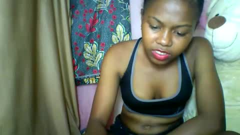 lara_belle online show from 05-01-26, 10:03