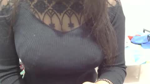 Snapshot of lara_dey chatting on 12-26-24, 06:43 Anshika rai online show from 12-26-24, 06:43