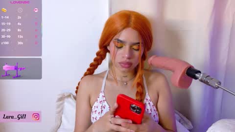 Lara Gill online show from 09-26-25, 03:05