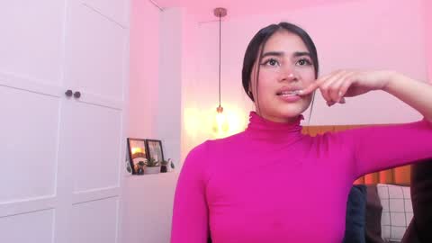 Snapshot of lara_madisson chatting on 12-05-24, 11:40 Lara Madisson online show from 12-05-24, 11:40