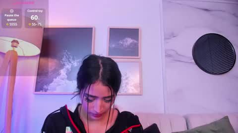 Snapshot of lara_madisson chatting on 01-21-25, 05:16 Lara Madisson online show from 01-21-25, 05:16