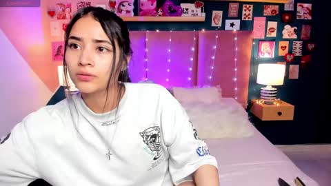 Snapshot of lara_madisson chatting on 02-17-25, 11:31 Lara Madisson online show from 02-17-25, 11:31