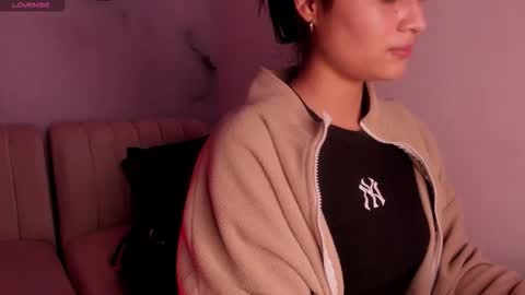 Snapshot of lara_madisson chatting on 01-16-26, 04:38 Lara Madisson online show from 01-16-26, 04:38