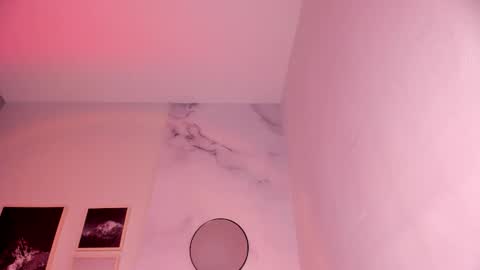 Snapshot of lara_madisson chatting on 02-19-26, 05:25 Lara Madisson online show from 02-19-26, 05:25