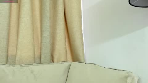      700  200   online show from 10-05-25, 12:03