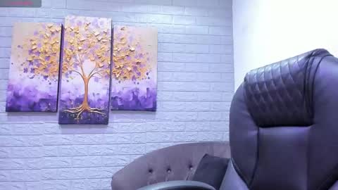      700  200   online show from 01-31-26, 07:45