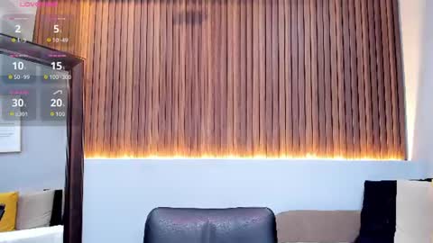      700  200   online show from 07-21-26, 12:07