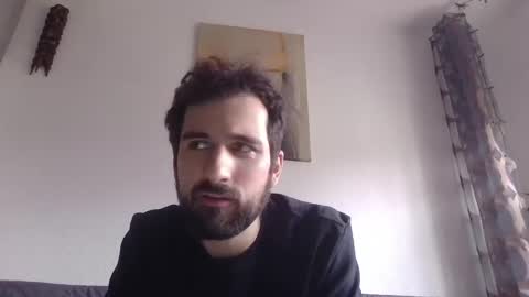 laraaan online show from 11-30-25, 12:20