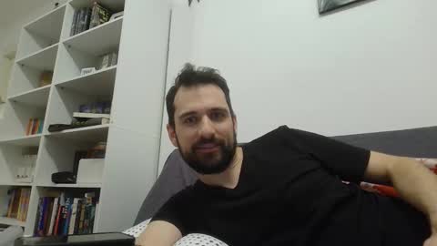 laraaan online show from 01-05-26, 06:55