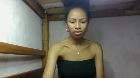 larah98 online show from 02-08-26, 06:28