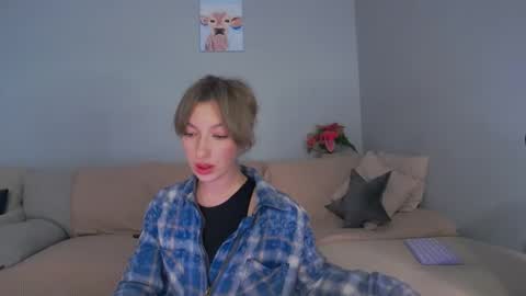 Snapshot of larakanes chatting on 01-30-25, 12:27 LaraKanes online show from 01-30-25, 12:27