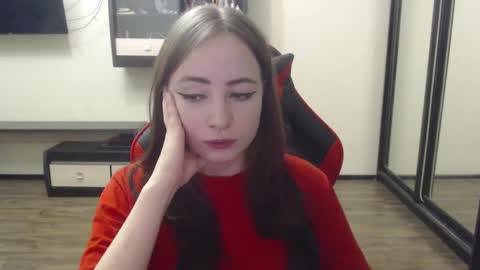 Laralianna online show from 12-21-24, 08:32