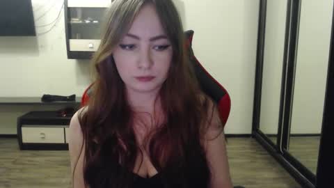 Laralianna online show from 02-17-25, 09:52