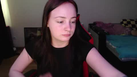Snapshot of laralianna chatting on 04-22-26, 01:56 Laralianna online show from 04-22-26, 01:56