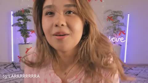 Snapshot of laramiaa chatting on 02-15-26, 07:54 Lara online show from 02-15-26, 07:54