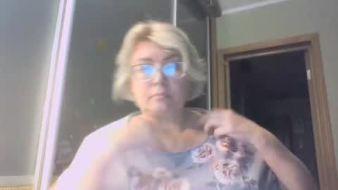 laramrs online show from 09-23-25, 05:16