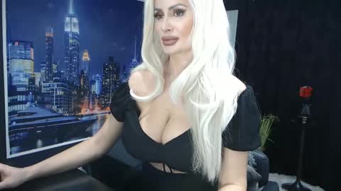 laras_moans online show from 02-01-25, 08:50