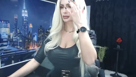 laras_moans online show from 02-05-25, 07:50