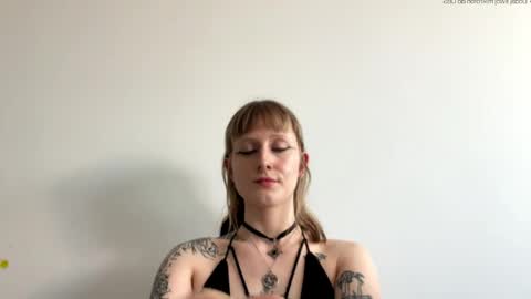 Lara online show from 05-21-26, 03:52