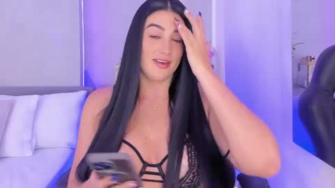 Laura online show from 07-17-26, 08:14