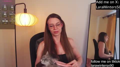 larawinters online show from 07-31-26, 04:50
