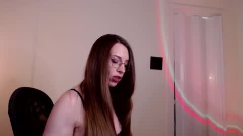 Snapshot of larawintersxxx chatting on 05-30-26, 08:50 larawintersxxx online show from 05-30-26, 08:50