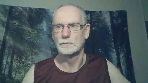 Snapshot of larbie chatting on 01-09-25, 10:20 Larbie online show from 01-09-25, 10:20