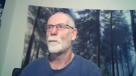 Snapshot of larbie chatting on 01-15-26, 09:58 Larbie online show from 01-15-26, 09:58