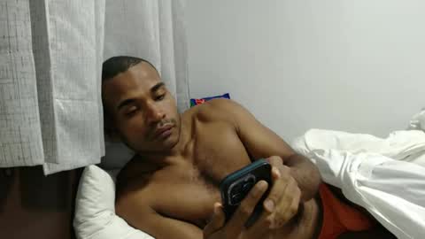 Snapshot of larenz_tate chatting on 06-09-26, 11:22 larenz_tate online show from 06-09-26, 11:22