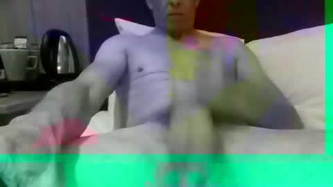 Snapshot of largo08 chatting on 01-21-25, 06:23 largo08 online show from 01-21-25, 06:23