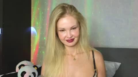 LarineGMT7  UTC6  online show from 07-26-26, 02:53